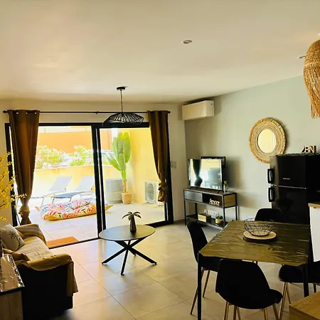 Moderne A De 45 M² Avec Terrasse Vue Apartment Ajaccio (Corsica)